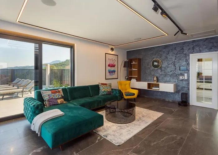 Platinium Villa